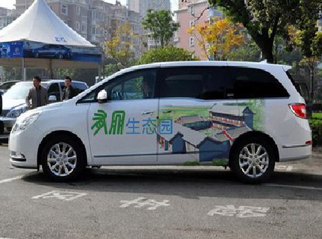 千阳户外车贴喷绘如何保持效果?