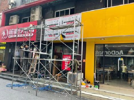 千阳制作广告招牌如何避免它发黄？